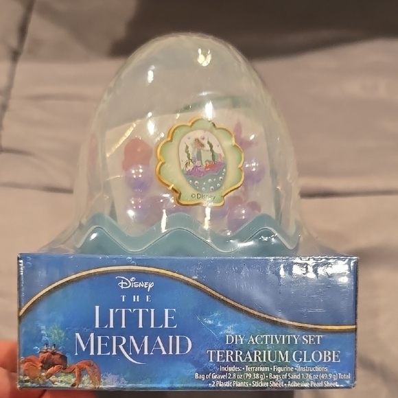 ❤️10/$30 new Disney The Little Mermaid Terrarium Globe DIY Activity Set - Picture 1 of 2